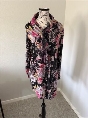 Maeve Black Floral Velvet Button-Front Tunic with Pink and Cream Accents